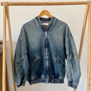 Zara Denim Faded Bomber Jacket in Medium Wash Blue - XS-S
